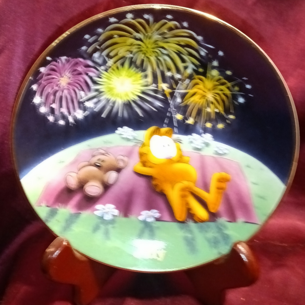 Garfield calendar plate July